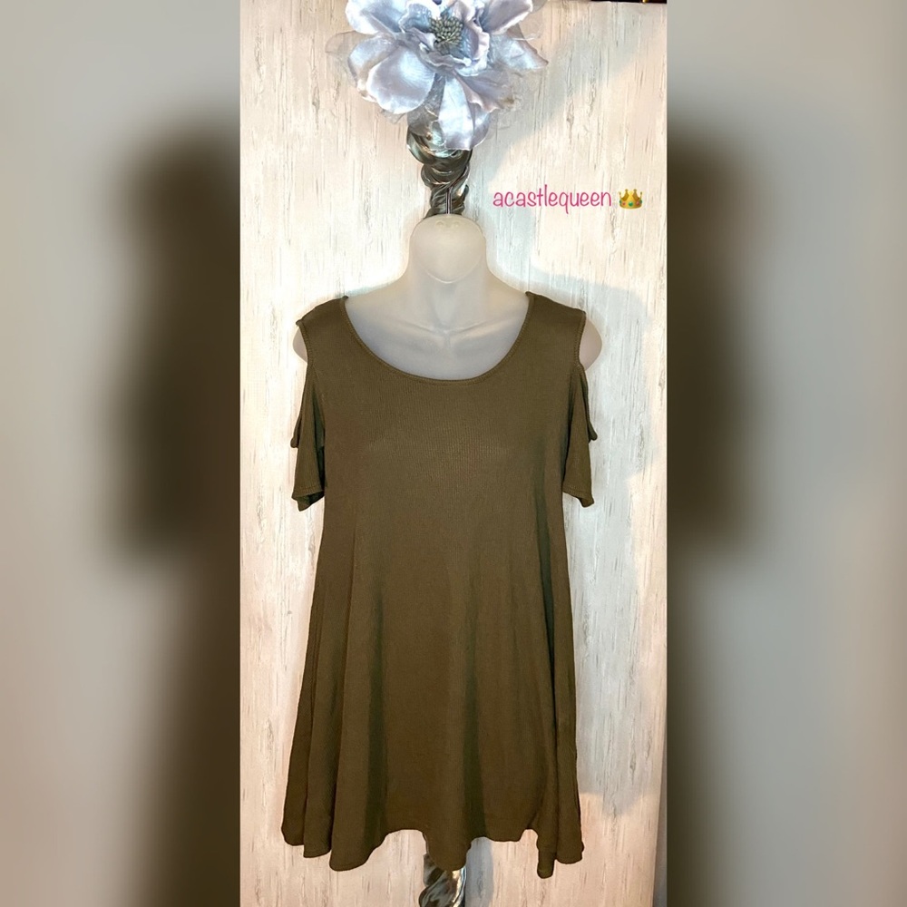 Olive cold shoulder stretch dress